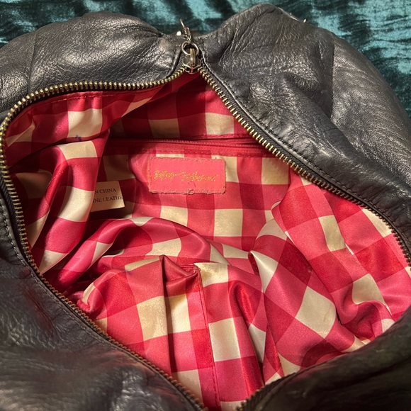 Betsey Johnson Tuxedo stud handbag - Picture 6 of 8